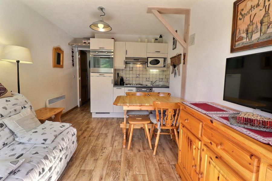 Rent in ski resort 2 room apartment 4 people (210) - Résidence le Pralin - Méribel-Mottaret - Living room