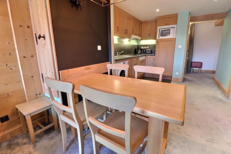 Ski verhuur Appartement 2 kamers bergnis 6 personen (618) - Résidence les Crets - Méribel-Mottaret - Woonkamer