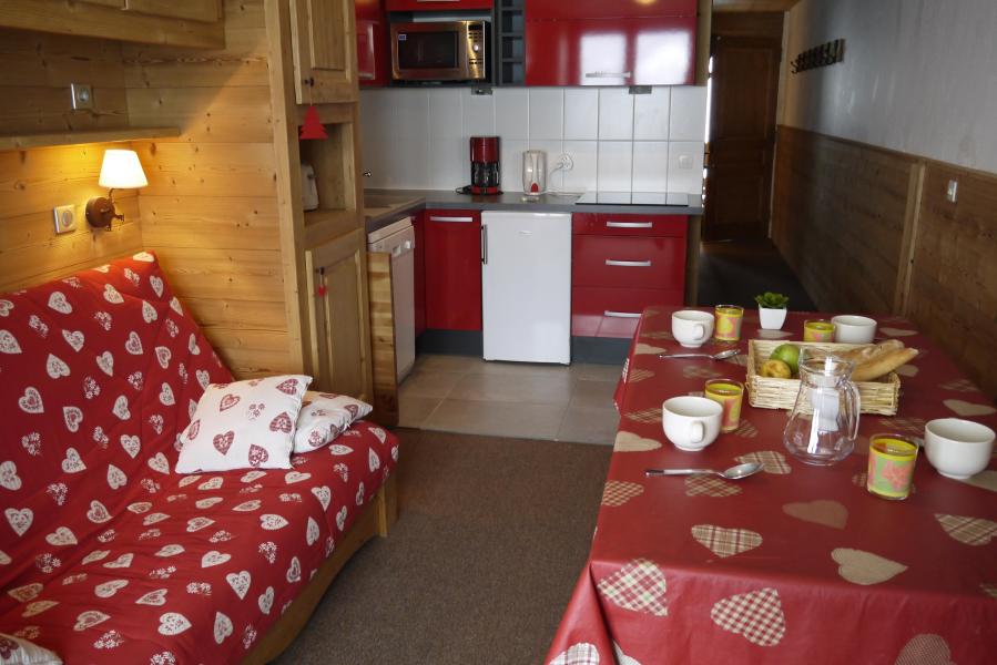 Ski verhuur Appartement 2 kamers 4 personen (041) - Résidence les Provères - Méribel-Mottaret - Woonkamer