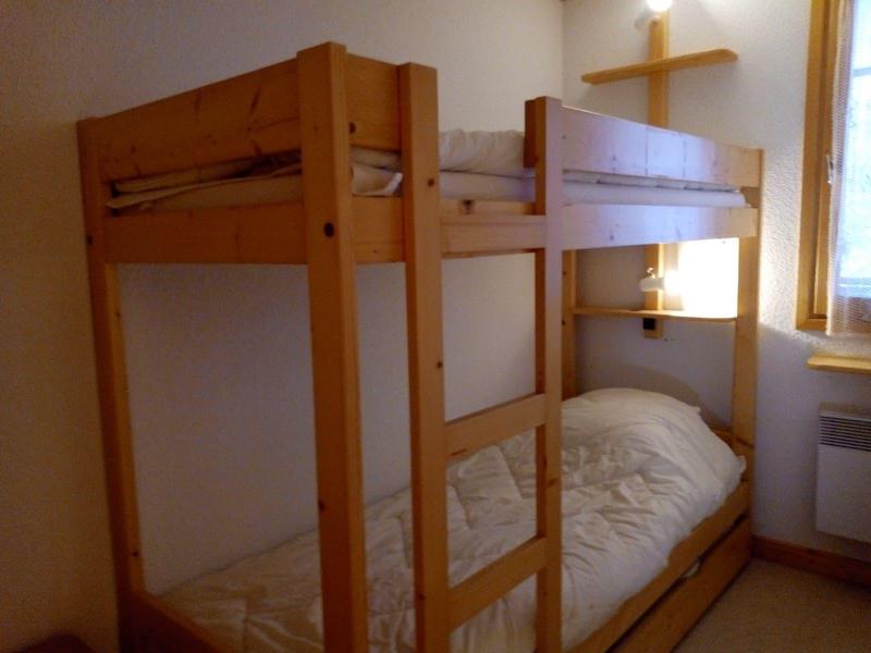 Rent in ski resort 3 room apartment cabin 7 people (021) - Résidence Moraine - Méribel-Mottaret - Bunk beds