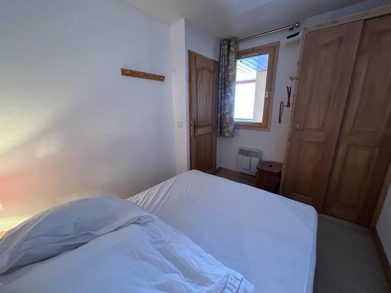 Rent in ski resort 2 room apartment cabin 4 people (011) - Résidence Moraine - Méribel-Mottaret