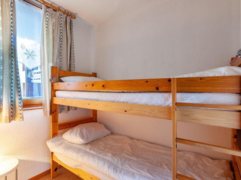 Rent in ski resort 3 room apartment cabin 6 people (009) - Résidence Nantchu - Méribel-Mottaret - Bunk beds