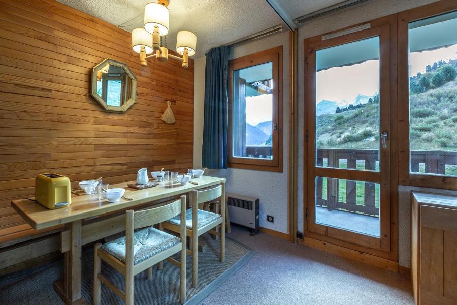 Ski verhuur Appartement 2 kamers 4 personen (007) - Résidence Nantchu - Méribel-Mottaret - Woonkamer