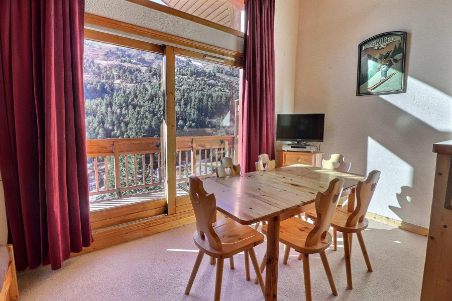 Ski verhuur Appartement duplex 4 kamers 6 personen (12) - Résidence Olympie II - Méribel-Mottaret - Woonkamer