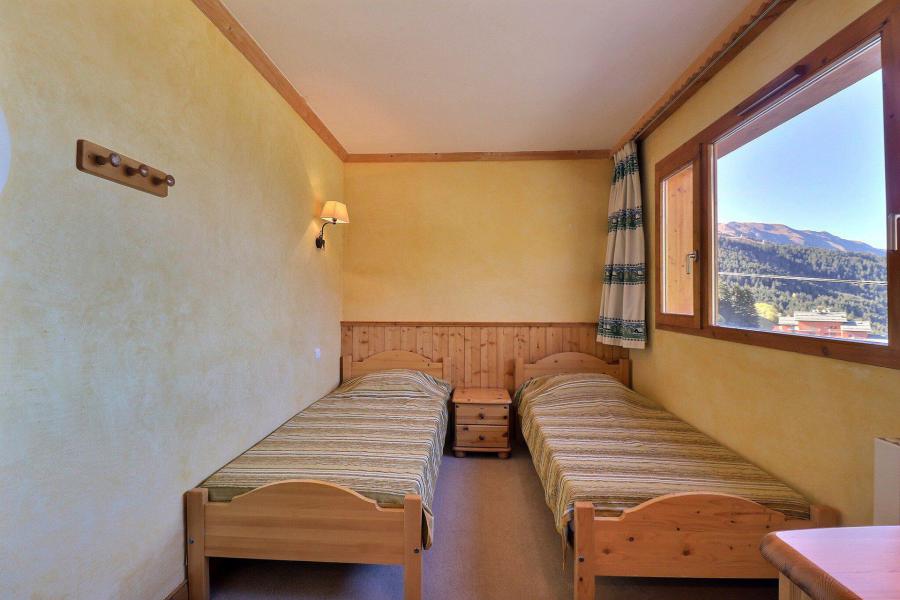 Ski verhuur Appartement 2 kamers 4 personen (1114) - Résidence Plein Soleil - Méribel-Mottaret - Kamer