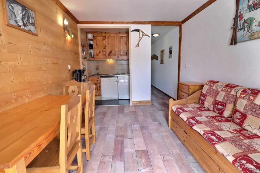 Rent in ski resort 2 room apartment 4 people (012) - Résidence Provères - Méribel-Mottaret