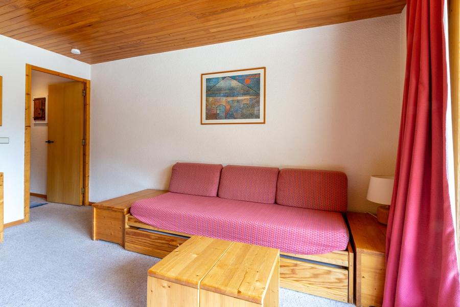 Rent in ski resort Studio cabin 4 people (010) - Résidence Sherpa - Méribel-Mottaret - Living room