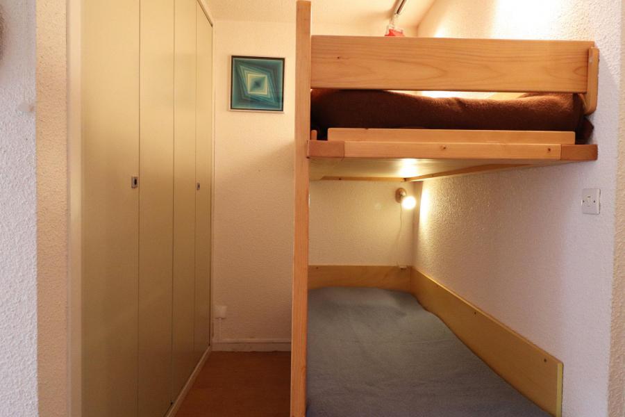 Rent in ski resort 2 room apartment sleeping corner 5 people (019) - Résidence Vanoise - Méribel-Mottaret - Bunk beds