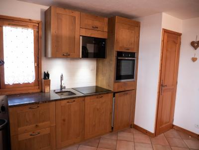 Rent in ski resort 2 room apartment cabin 6 people (004) - Résidence Alpages D - Méribel-Mottaret