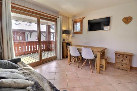 Rent in ski resort 2 room apartment cabin 6 people (B5) - Résidence Alpages du Mottaret B - Méribel-Mottaret - Living room