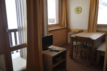 Wynajem na narty Apartament 2 pokojowy 5 osób (069) - Résidence Arpasson - Méribel-Mottaret - Pokój gościnny