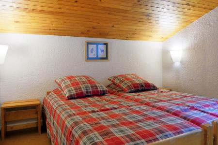 Rent in ski resort 3 room duplex apartment 8 people (B18) - Résidence Candide - Méribel-Mottaret - Cabin