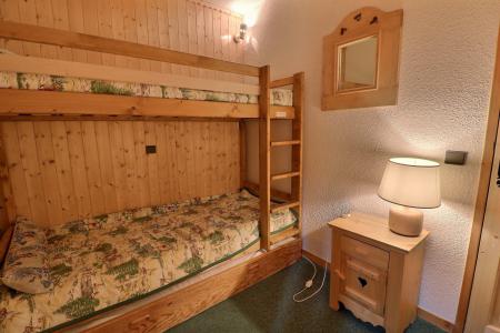 Rent in ski resort 2 room apartment 4 people (D113) - Résidence Creux de l'Ours Vert - Méribel-Mottaret - Bedroom