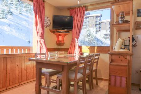 Ski verhuur Appartement duplex 3 kamers 6 personen (019) - Résidence Gentianes - Méribel-Mottaret - Woonkamer