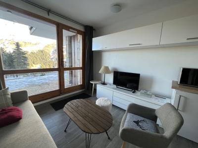 Rent in ski resort Studio sleeping corner 4 people (A04) - Résidence l'Alpinéa - Méribel-Mottaret