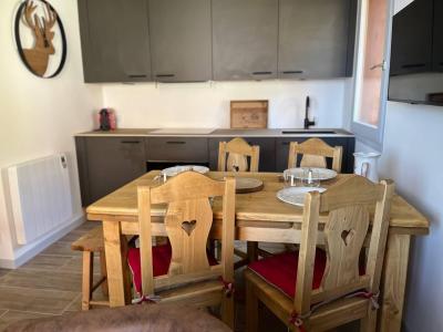 Location au ski Appartement 2 pièces coin montagne 5 personnes (02) - Résidence l'Alpinéa - Méribel-Mottaret - Coin cuisine