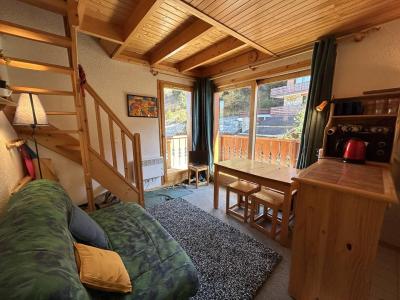 Wynajem na narty Apartament duplex 2 pokojowy 4 osób - Résidence Lama - Méribel-Mottaret - Pokój gościnny