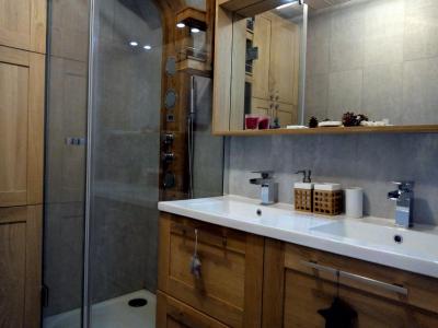 Location au ski Appartement 2 pièces 4 personnes (022) - Résidence Lama - Méribel-Mottaret - Salle de douche