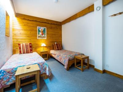 Rent in ski resort 2 room apartment sleeping corner 7 people (A18) - Résidence le Boulevard - Méribel-Mottaret