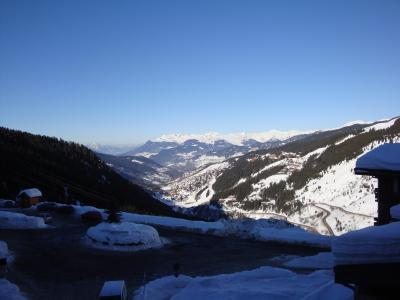 Rent in ski resort Résidence le Candide - Méribel-Mottaret - Balcony