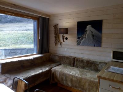 Ski verhuur Appartement 2 kamers 5 personen (067) - Résidence le Creux de l'Ours D - Méribel-Mottaret - Woonkamer