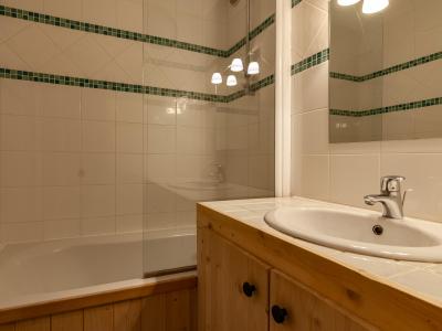 Location au ski Appartement 2 pièces 4 personnes (076) - Résidence le Creux de l'Ours D - Méribel-Mottaret - Salle de bain