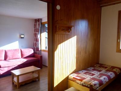 Rent in ski resort Studio 4 people (077) - Résidence le Dandy - Méribel-Mottaret - Bed-settee