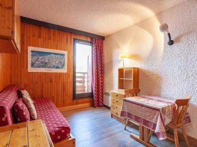 Rent in ski resort Studio 2 people (111) - Résidence le Ruitor - Méribel-Mottaret - Living room
