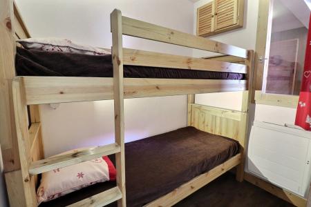 Skiverleih 2-Zimmer-Holzhütte für 6 Personen (05) - Résidence le Sérac - Méribel-Mottaret - Schlafzimmer