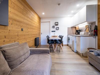 Rent in ski resort 2 room apartment sleeping corner 6 people (06) - Résidence les Erines - Méribel-Mottaret - Apartment