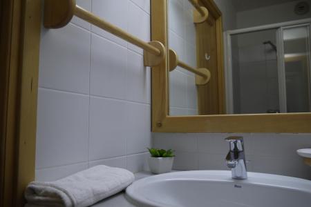 Alquiler al esquí Apartamento 3 piezas cabina para 6 personas (002) - Résidence Moraine - Méribel-Mottaret - Cuarto de ducha