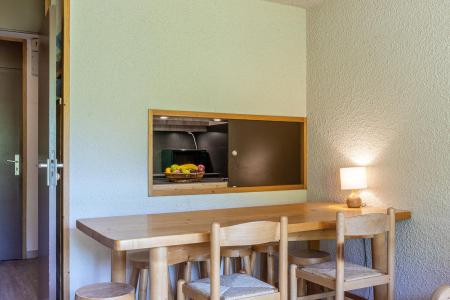 Ski verhuur Appartement 2 kamers 5 personen (018) - Résidence Nantchu - Méribel-Mottaret - Woonkamer