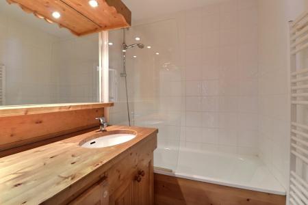 Location au ski Appartement 2 pièces mezzanine 6 personnes (1203) - Résidence Plein Soleil - Méribel-Mottaret - Salle de bain