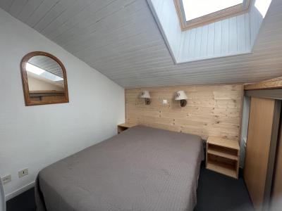 Rent in ski resort 2 room apartment cabin 6 people (1111) - Résidence Pralin - Méribel-Mottaret