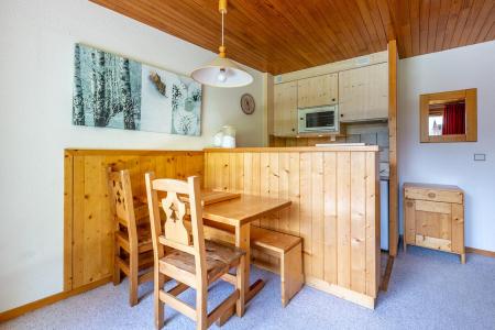 Location au ski Studio cabine 4 personnes (010) - Résidence Sherpa - Méribel-Mottaret - Appartement