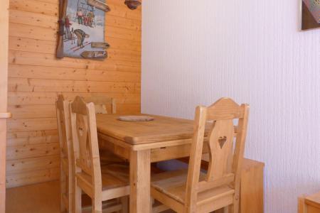 Ski verhuur Appartement 2 kamers bergnis 5 personen (019) - Résidence Vanoise - Méribel-Mottaret - Woonkamer