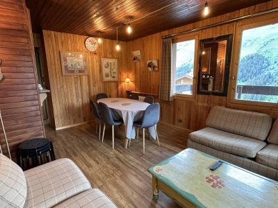 Skiverleih 3-Zimmer-Holzhütte für 4 Personen (006) - Résidence Verdons - Méribel-Mottaret - Wohnzimmer
