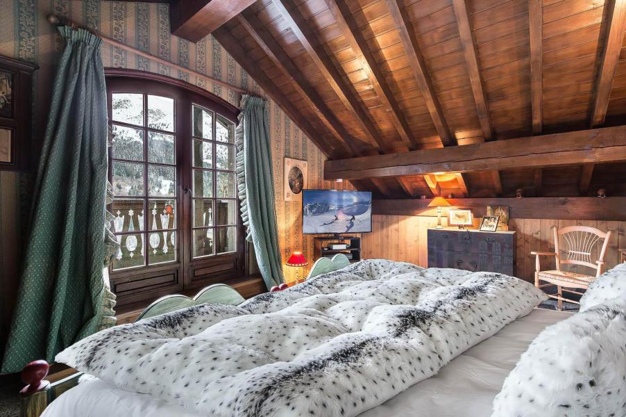 Rent in ski resort 8 room duplex chalet 14 people - Chalet Colorado - Méribel - Bedroom