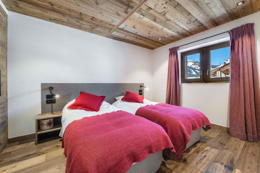 Rent in ski resort 7 room triplex chalet 12 people - Chalet Fontany - Méribel - Bedroom