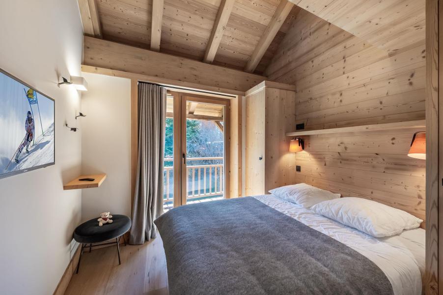 Rent in ski resort 6 room chalet 10 people - Chalet Hors Piste - Méribel - Bedroom
