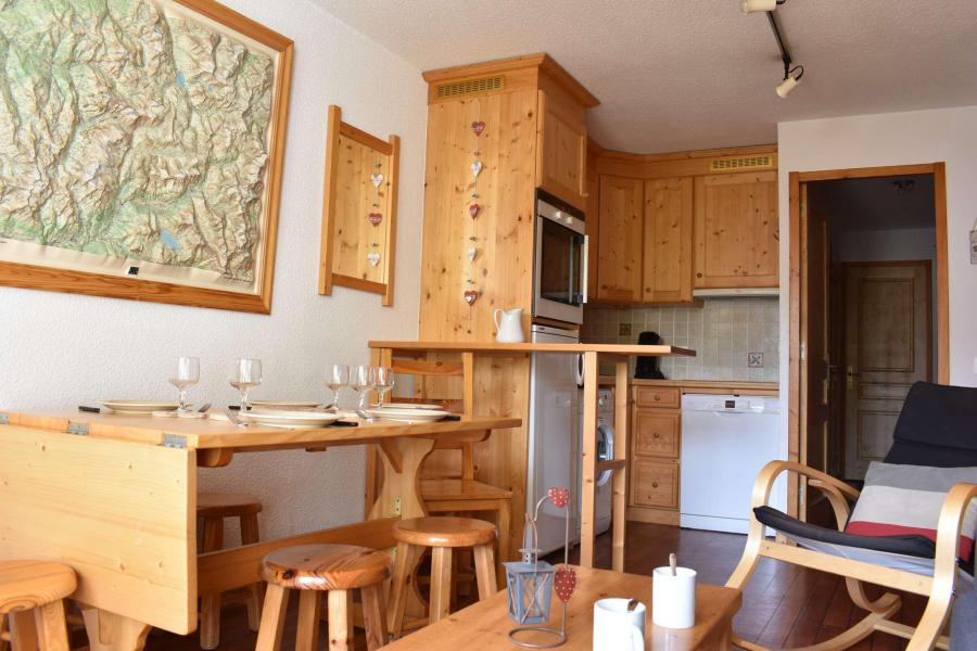 Ski verhuur Appartement 2 kamers 5 personen (011) - L'Ermitage - Méribel - Woonkamer