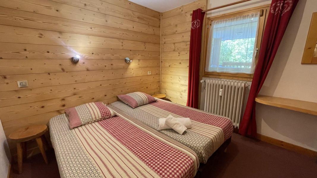 Skiverleih 3-Zimmer-Appartment für 6 Personen (14) - La Résidence le Plein Sud - Méribel - Schlafzimmer