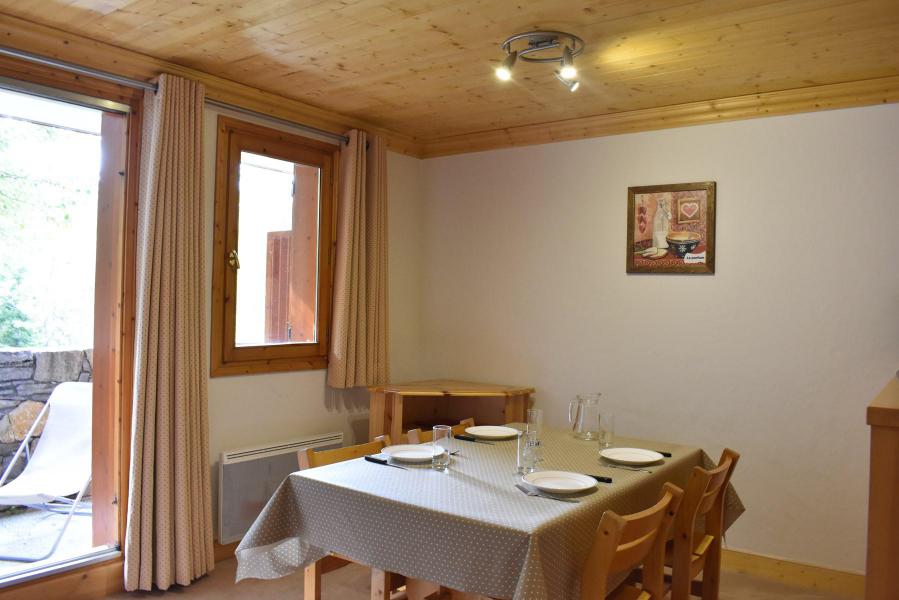 Alquiler al esquí Apartamento 2 piezas para 4 personas (14) - Résidence Aubépine - Méribel - Comedor