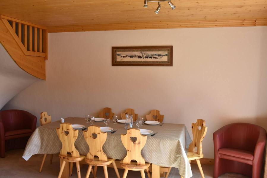 Ski verhuur Appartement duplex 4 kamers 8 personen (009) - Résidence Aubépine - Méribel - Woonkamer