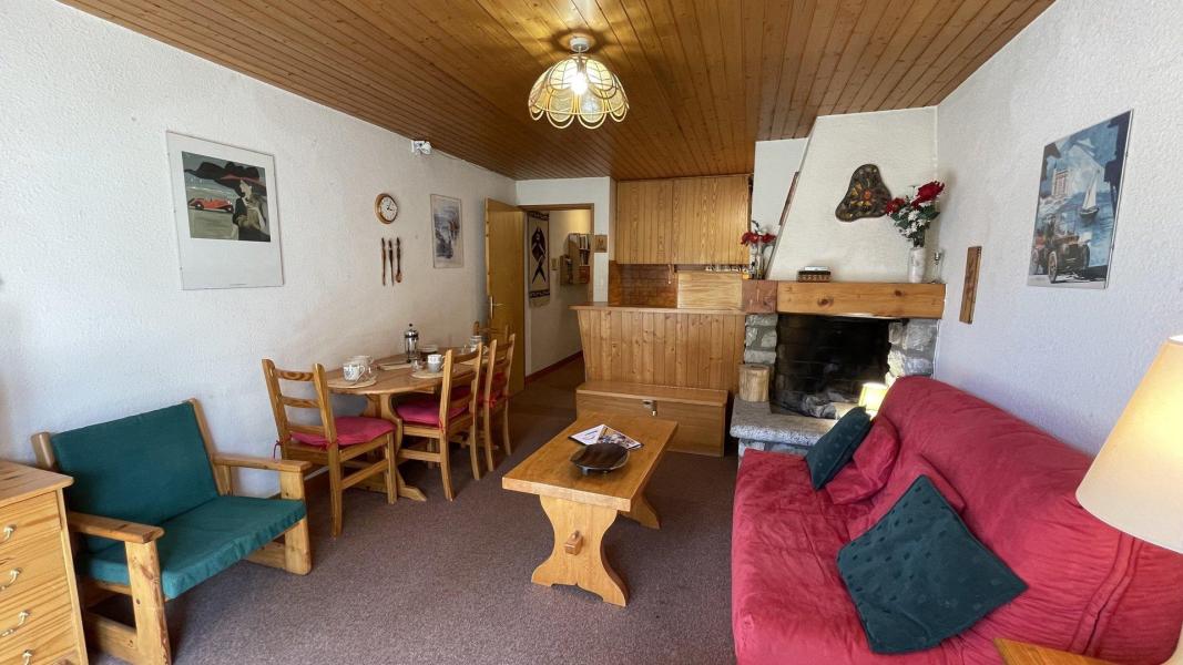 Rent in ski resort 2 room apartment 4 people (03) - Résidence Chasseforêt - Méribel - Apartment