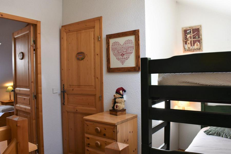 Skiverleih 3 Zimmer Maisonettewohnung für 6 Personen (51) - Résidence Cristal - Méribel - Offener Schlafbereich