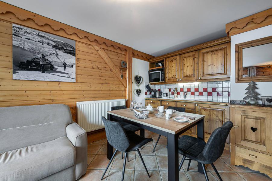 Ski verhuur Appartement 3 kamers 4 personen (F11) - Résidence des Fermes de Méribel Village Frêtes - Méribel - Woonkamer