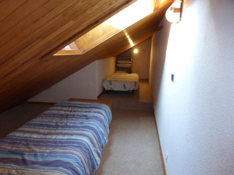 Rent in ski resort Studio sleeping corner 4 people (36) - Résidence Ermitage - Méribel - Bedroom