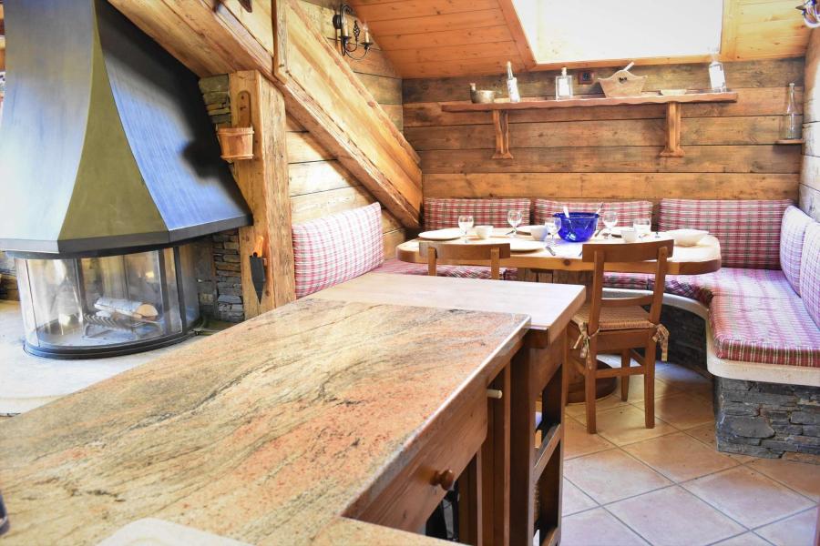 Rent in ski resort 3 room duplex apartment 4 people (010) - Résidence Hibou - Méribel - Living room