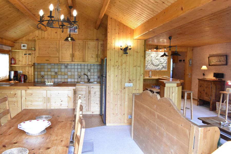 Ski verhuur Appartement 4 kamers 8 personen (18) - Résidence l'Edelweiss - Méribel - Woonkamer